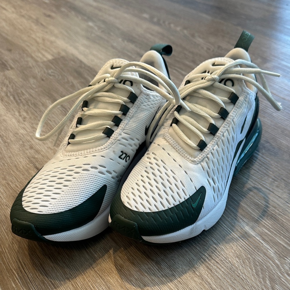 Women’s Nike air max 270.